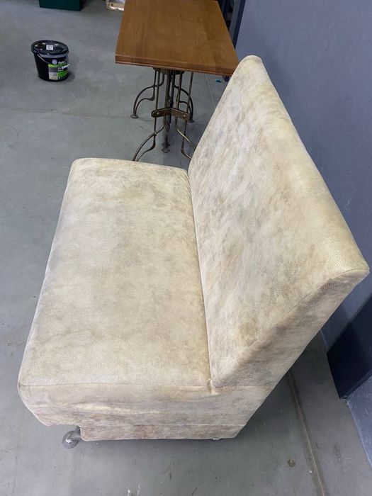 Диван, крісло різні розміри, розпродаж кавярні