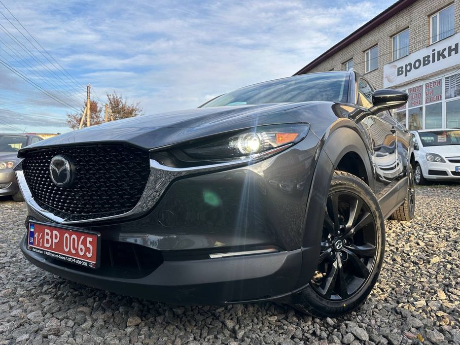 В продажі Mazda CX-30