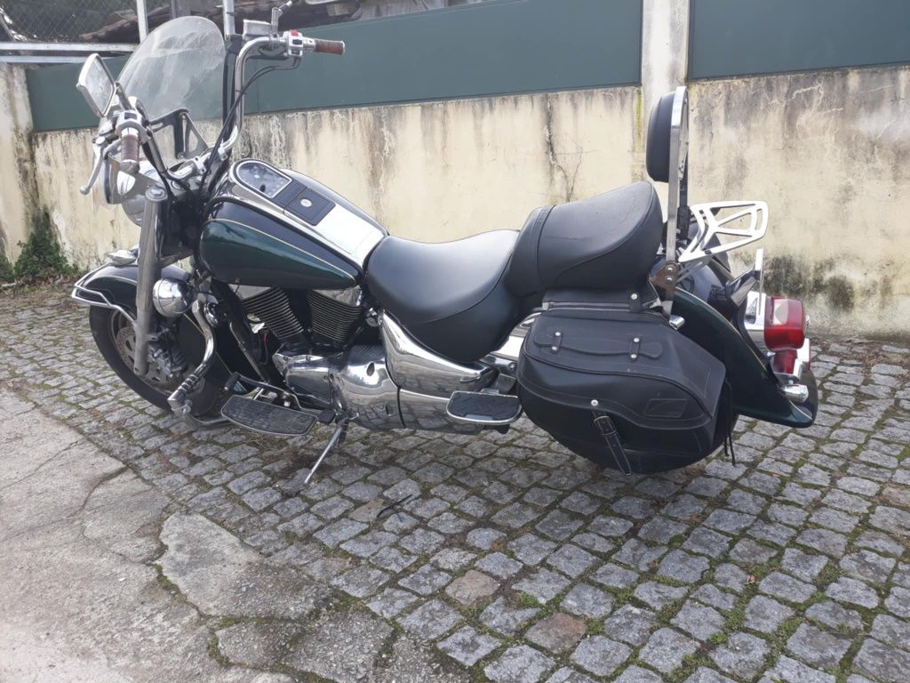 Suzuki intruder 1500 LC 2004