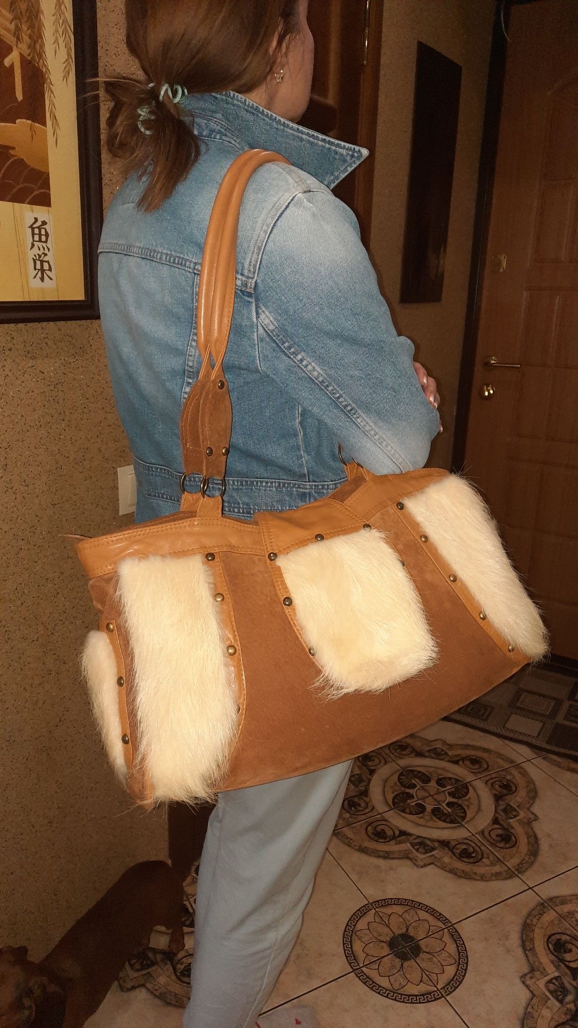 Дизайнерська сумка зі шкіри і хутра поні
