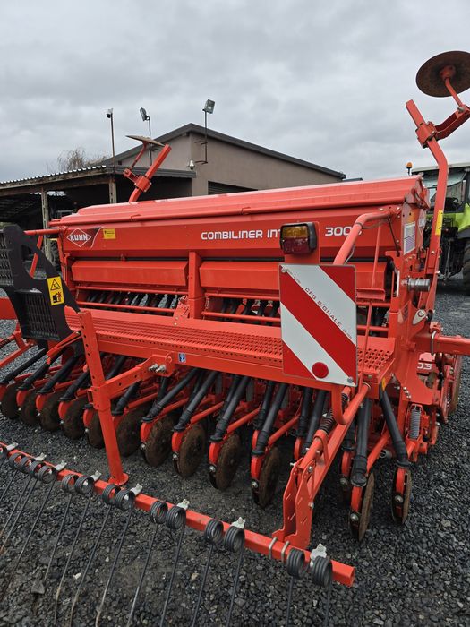 Agregat uprawowo-siewny KUHN Combiliner  Integra 3003 -talerzowy