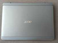 Computador híbrido Acer