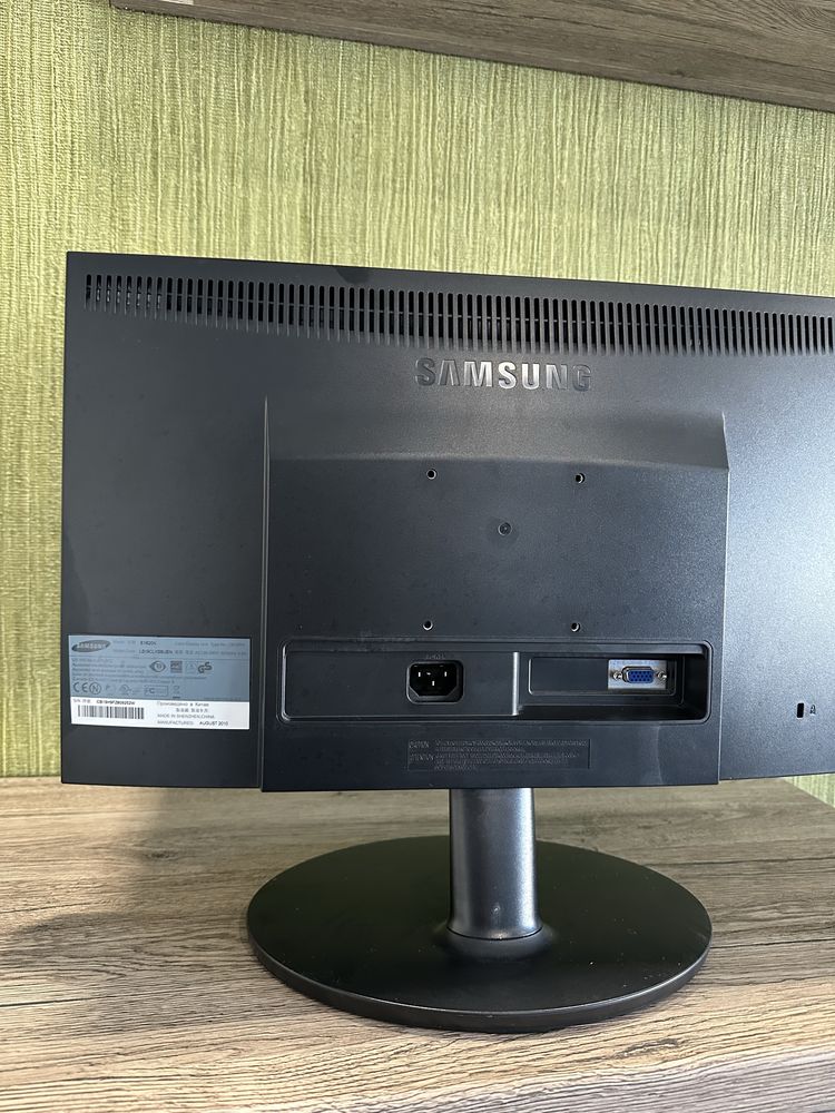 Монитор Samsung б/у, в наличии 3 шт. Николаев.
