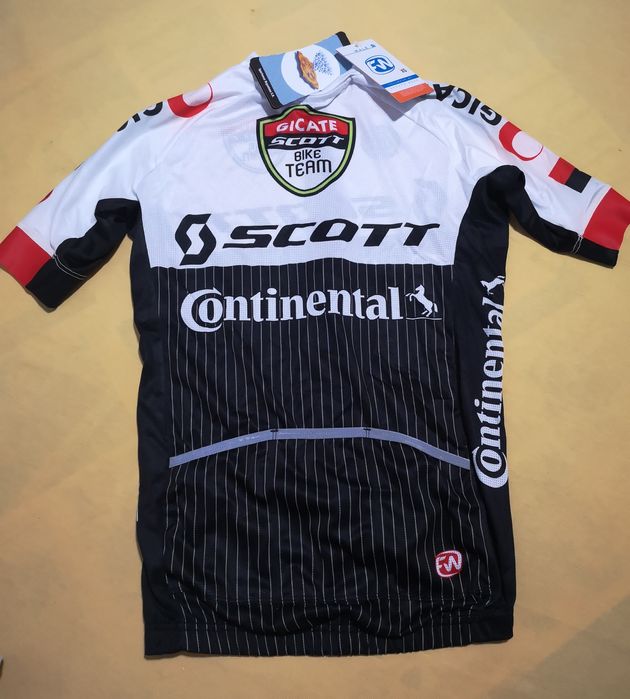 CICLISTA camisola e calções com alças