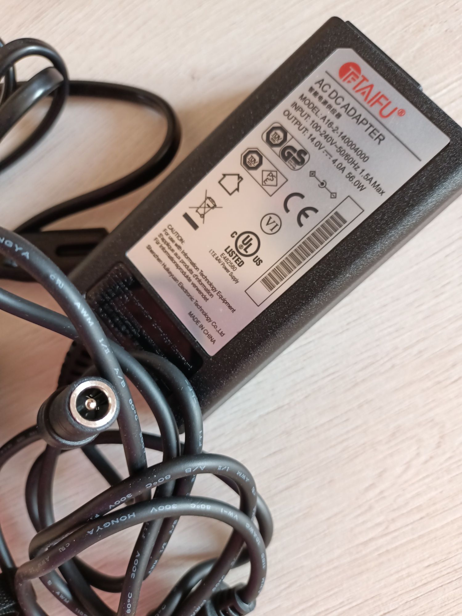 TAIFU DC 24 V Zasilacz ładowarka