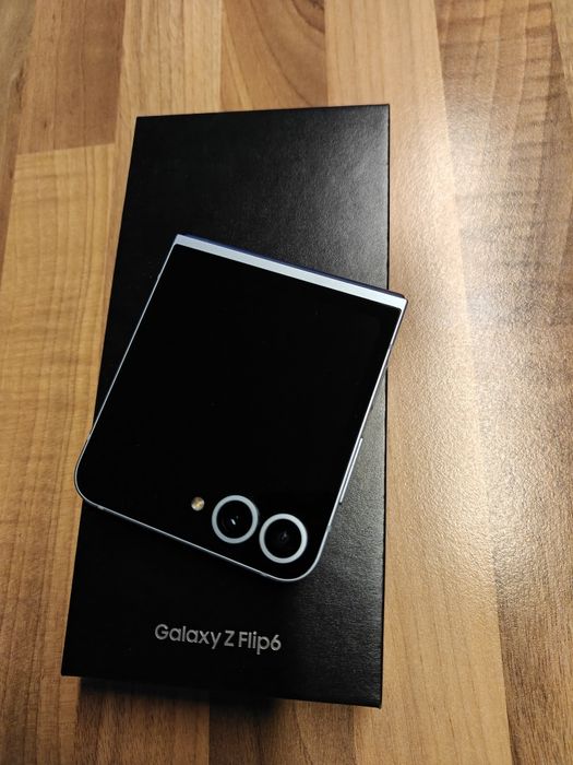 Samsung Z Flip 6 Zamienie