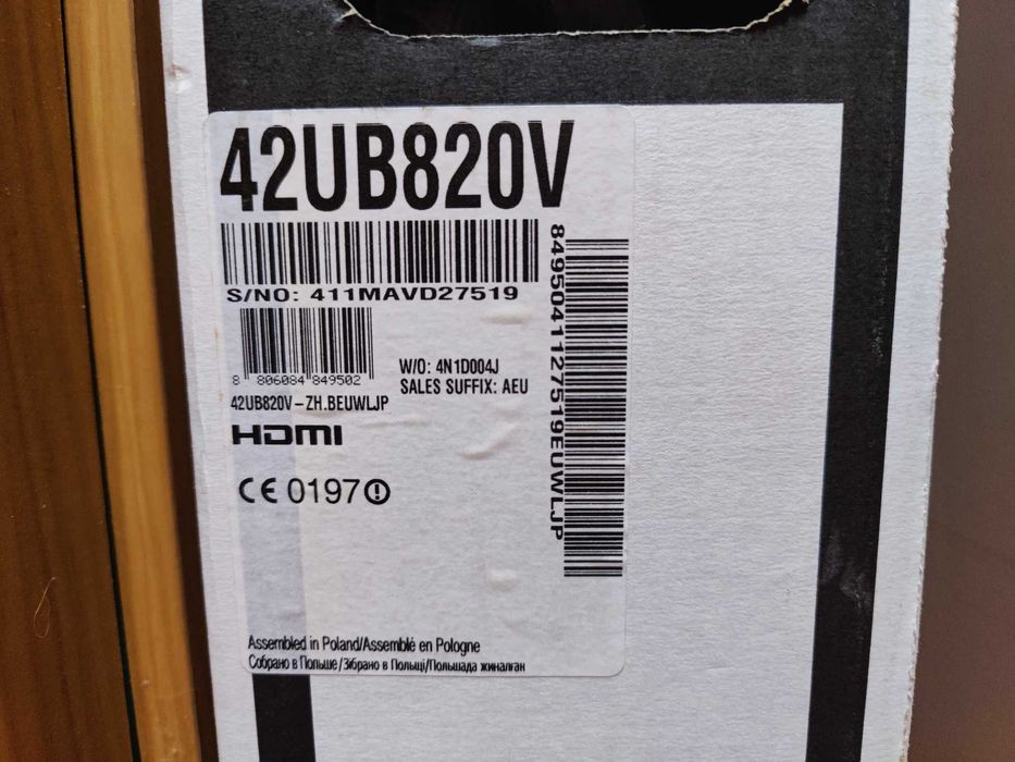 TV 4K LG 42UB820V