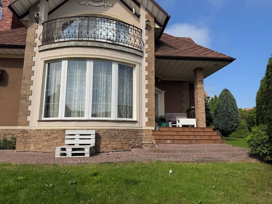 Оренда будинку вул.Рівненська