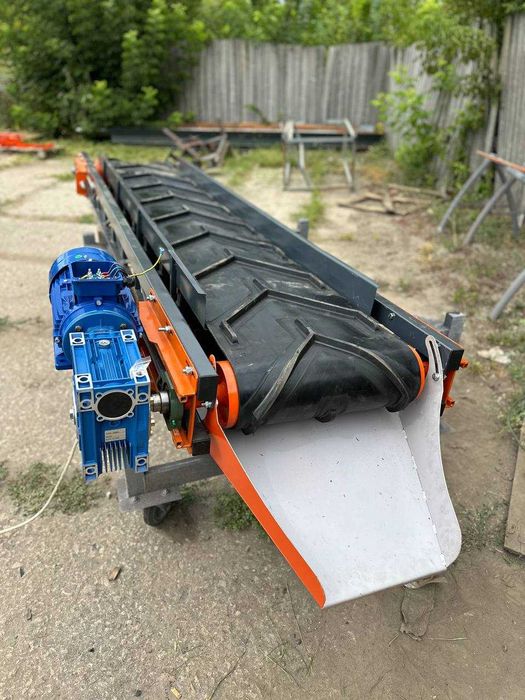 Ленточный транспортер, конвейер, стрічковий, навантажувач, погрузчик