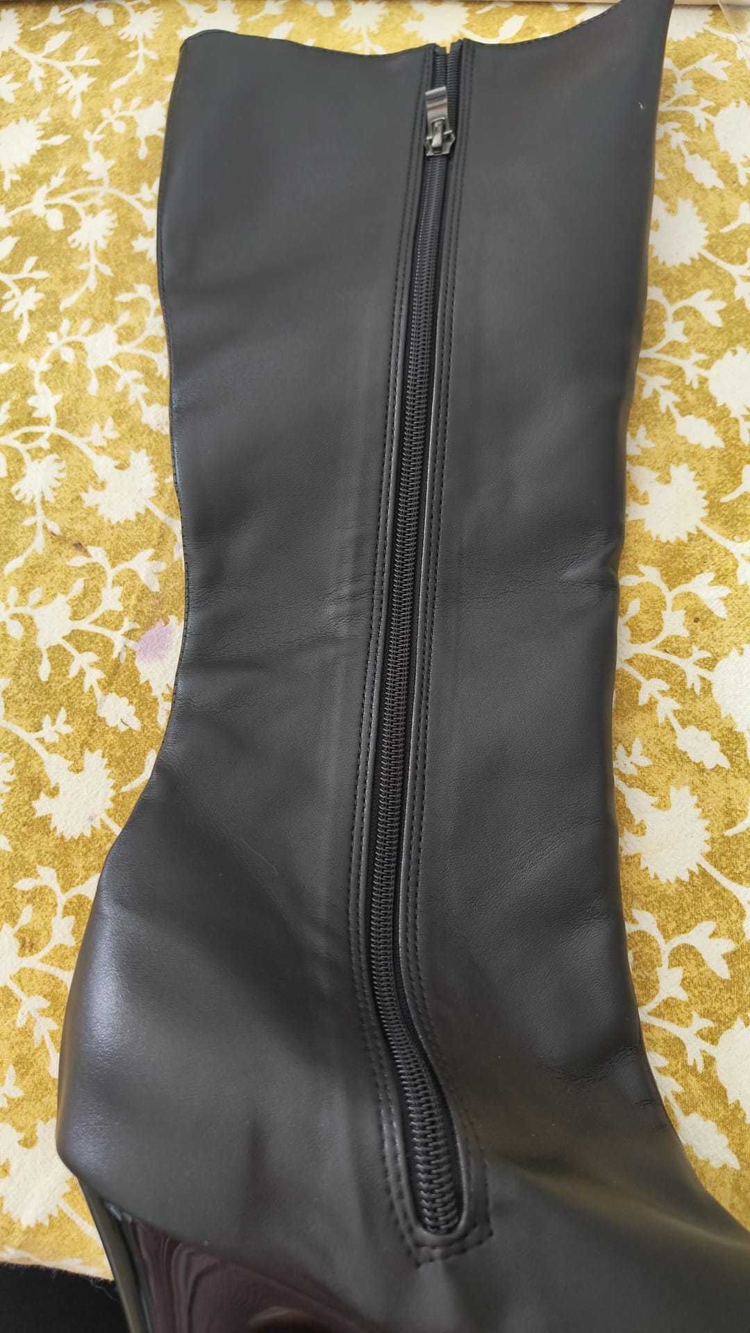 Botas Salto Alto 15cm Cano Alto – Tamanho 39 (Novas)