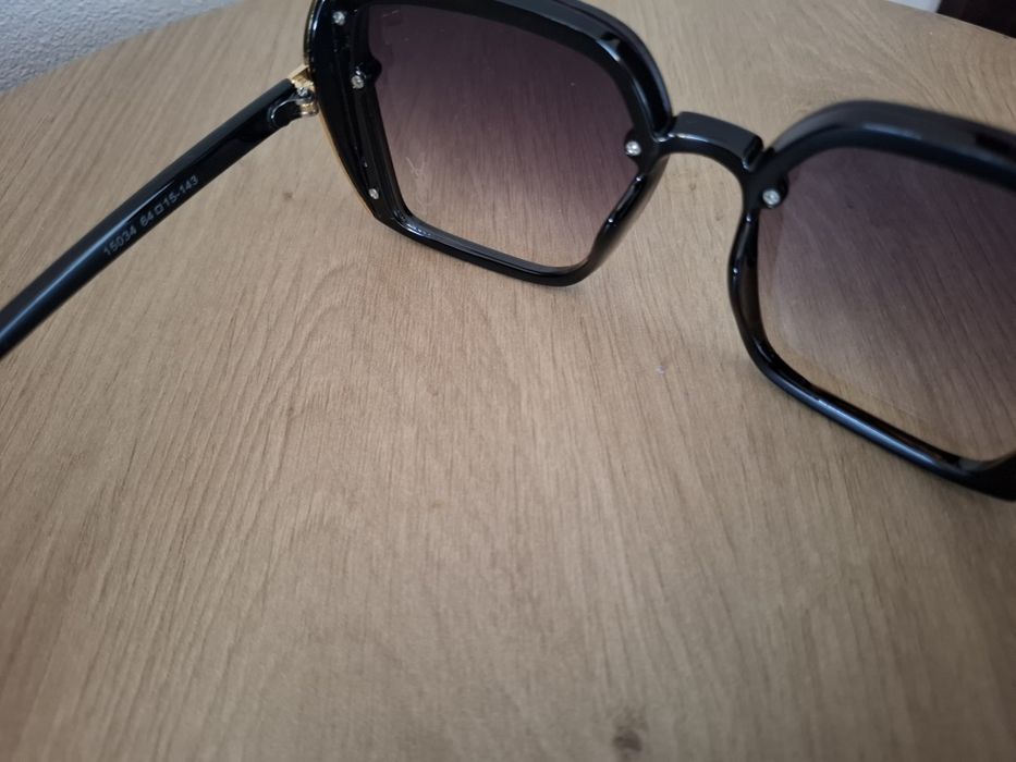 Okulary przeciwsłoneczne Saint Laurent