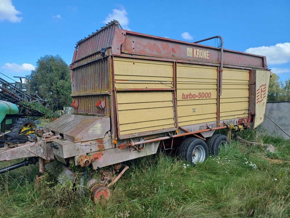 Przyczepa samozbierająca Krone Turbo 5000