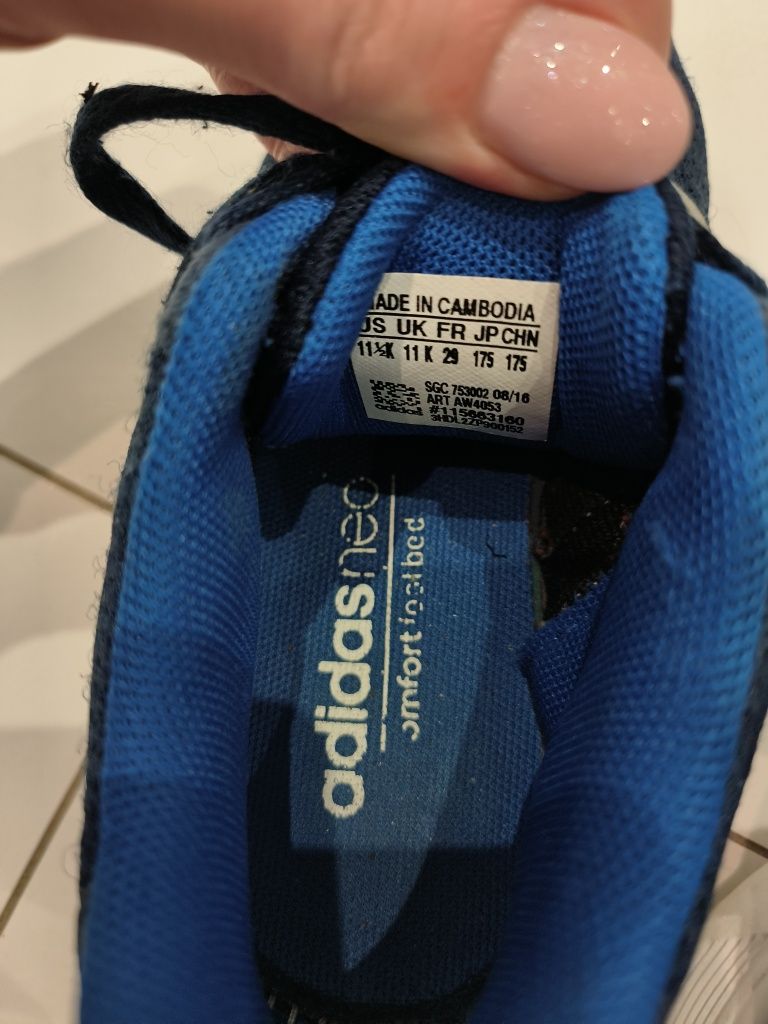 Adidas Neo siatkowe chłopięce 29