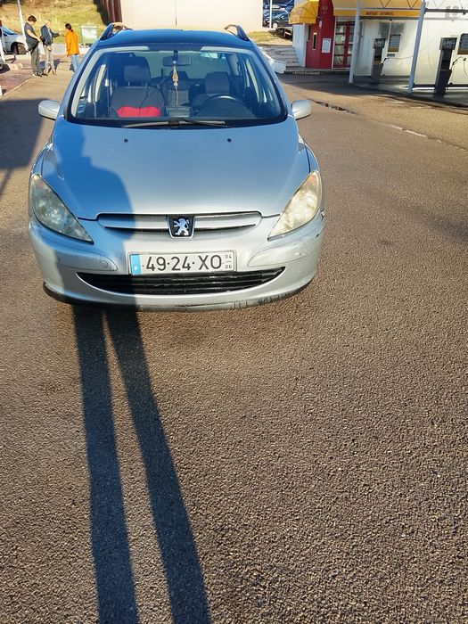 Vendo ou troco Peugeot 7 lugares 04