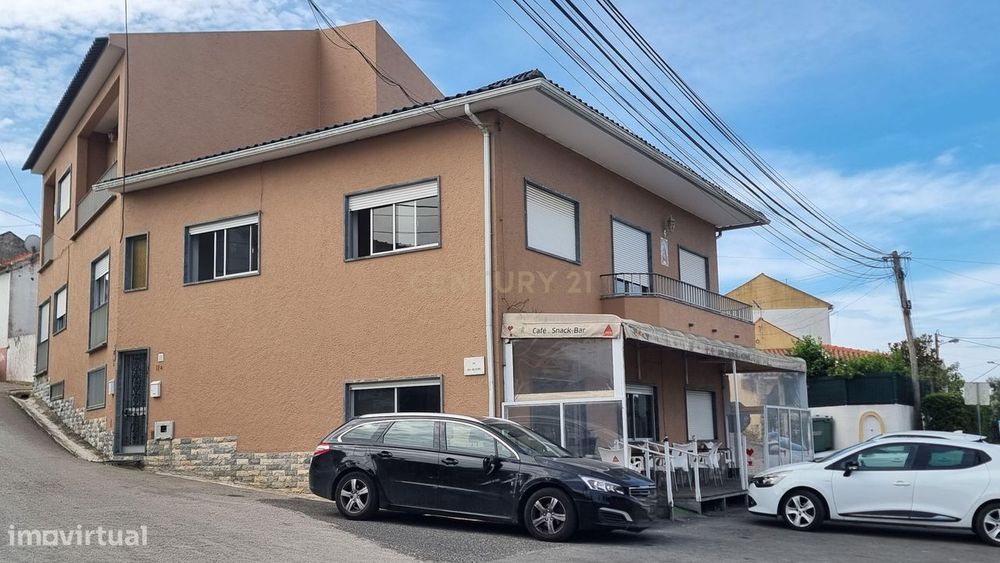 Apartamento T2 + 3 Fracções em Maxial, Torres Vedras