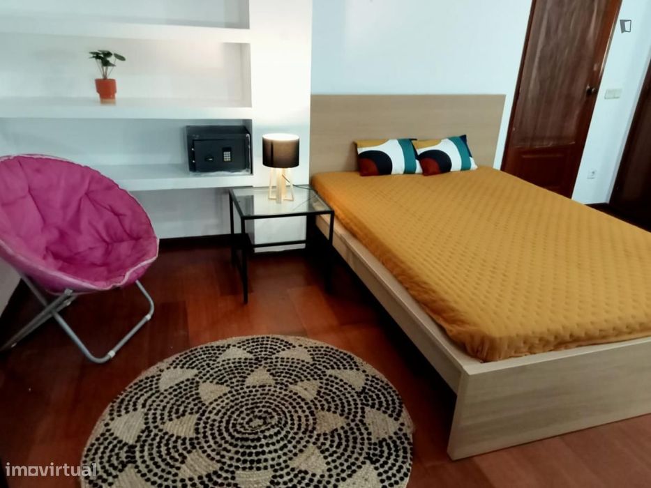 Quarto - localizado em São Jerónimo Coimbra