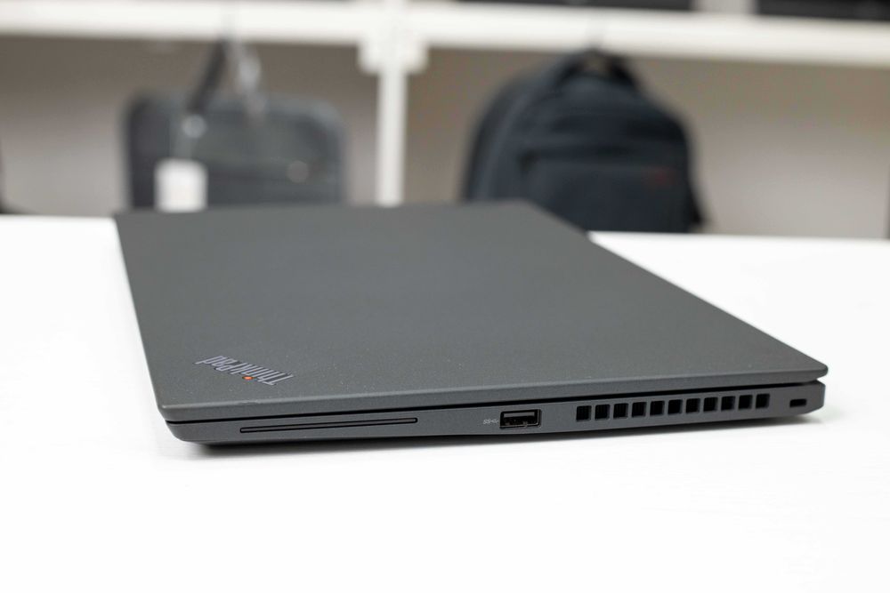 Lenovo ThinkPad T14s Gen2 i7-1185G7 32RAM 512SSD FHD IPS 14”