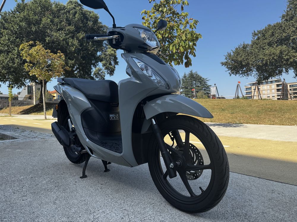 honda vision IMPECAVEL