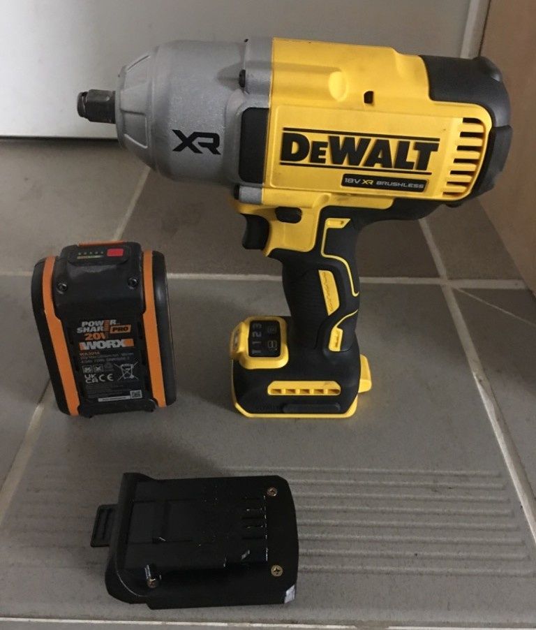 Adapter DeWalt XR18 na baterie WORX Power Share