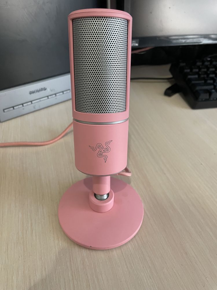 Мікрофон ігровий razer seiren X рожевий