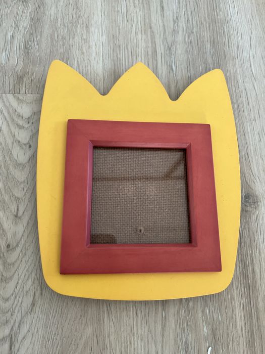 Moldura alegre coroa de rei