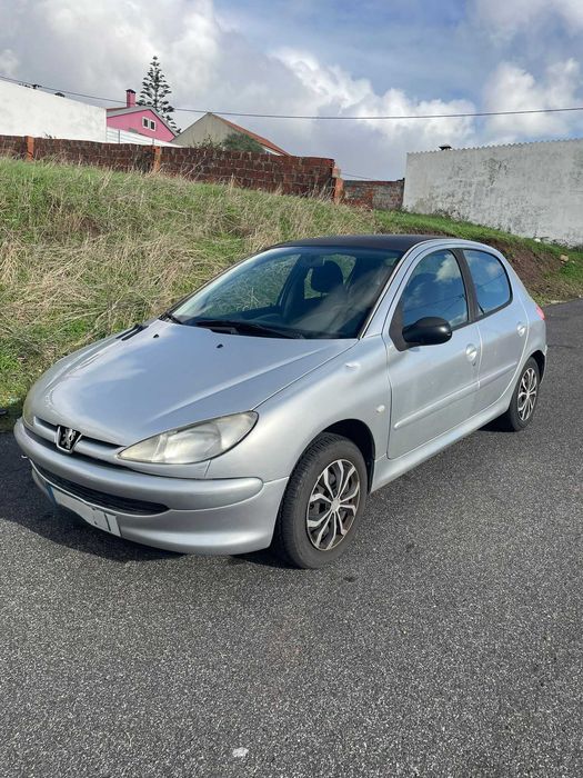 Peugeot 206 1.1 Gasolina - 2001