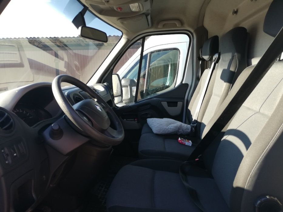 Wynajem busów dostawczych, blaszaków, Renault Master L3H2