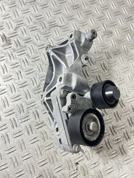 Кронштейн кріплення генератора Renault Master 2.3 biturbo розборка