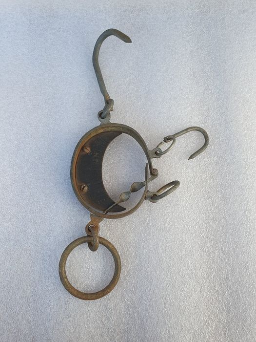 Stara, zabytkowa, waga księżycowa.