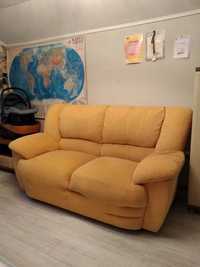 Двомісний диван 175х100х95 бежевий (вітальня / офіс / салон)