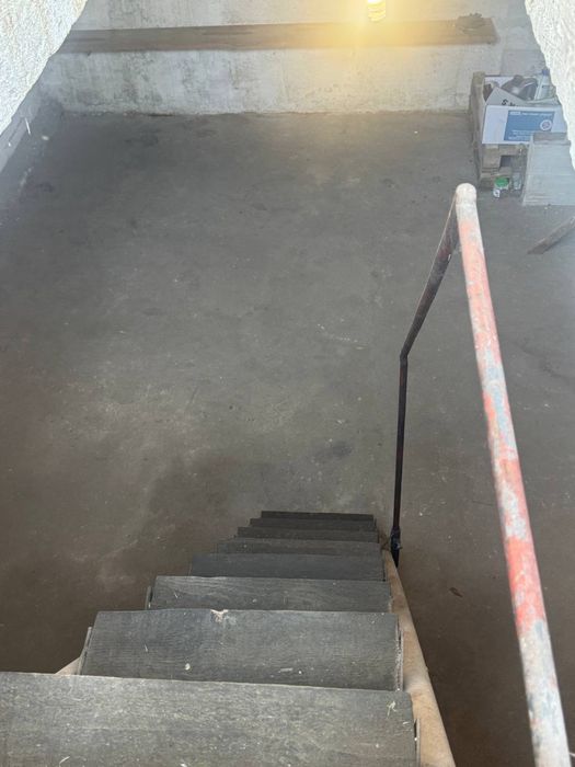 Гараж Кам’яний з підвалом на всю площу 27 м