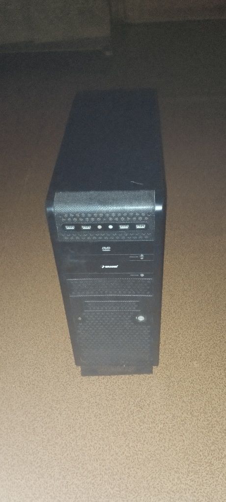 ПК xeon 5450 3.0ghz 750ti 6 озу+Монитор