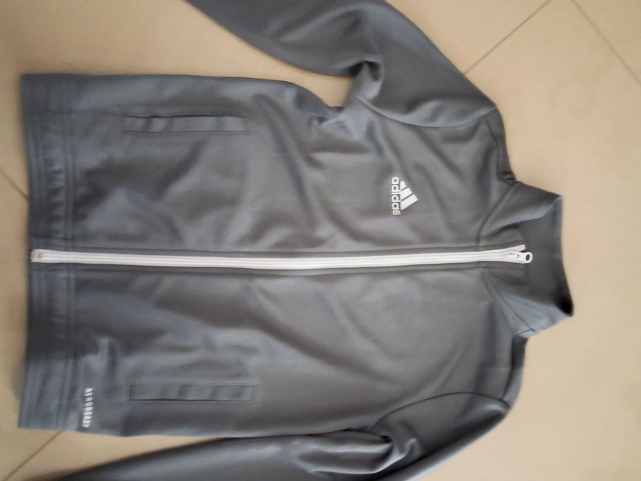 Bluza dla chłopca Adidas. R. 134