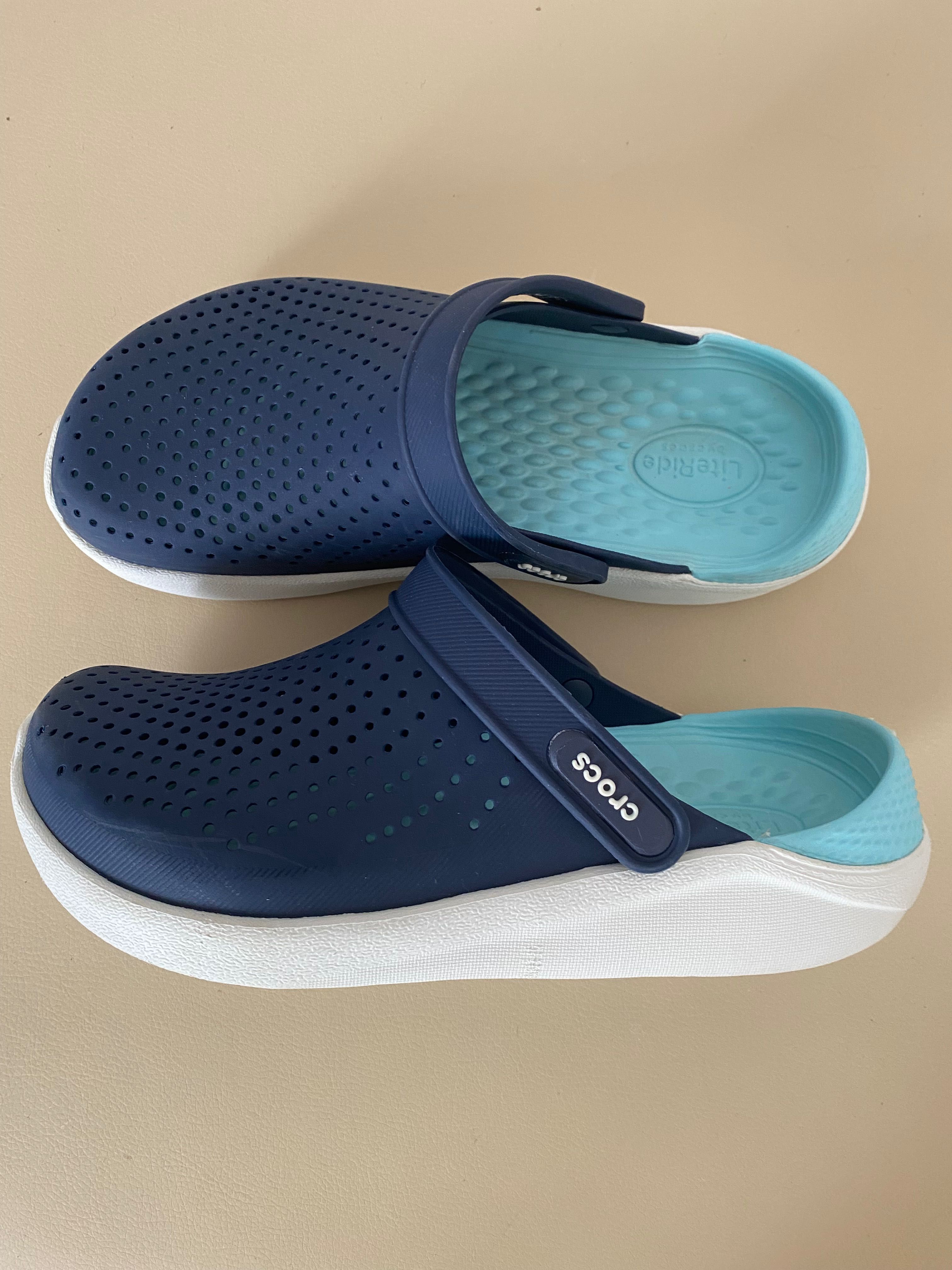 Жіночі Crocs Lite Ride.