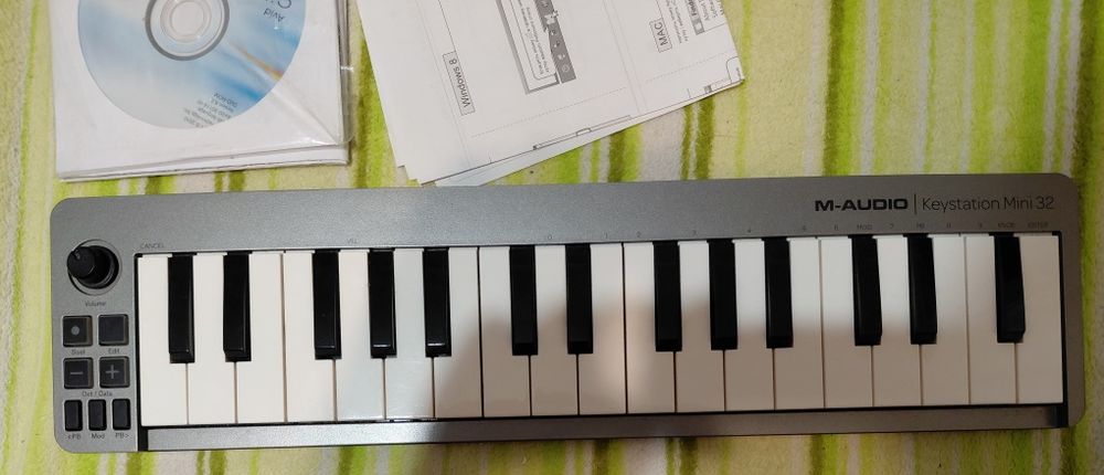 Міді-клавіатура M-Audio Keystation MINI 32
