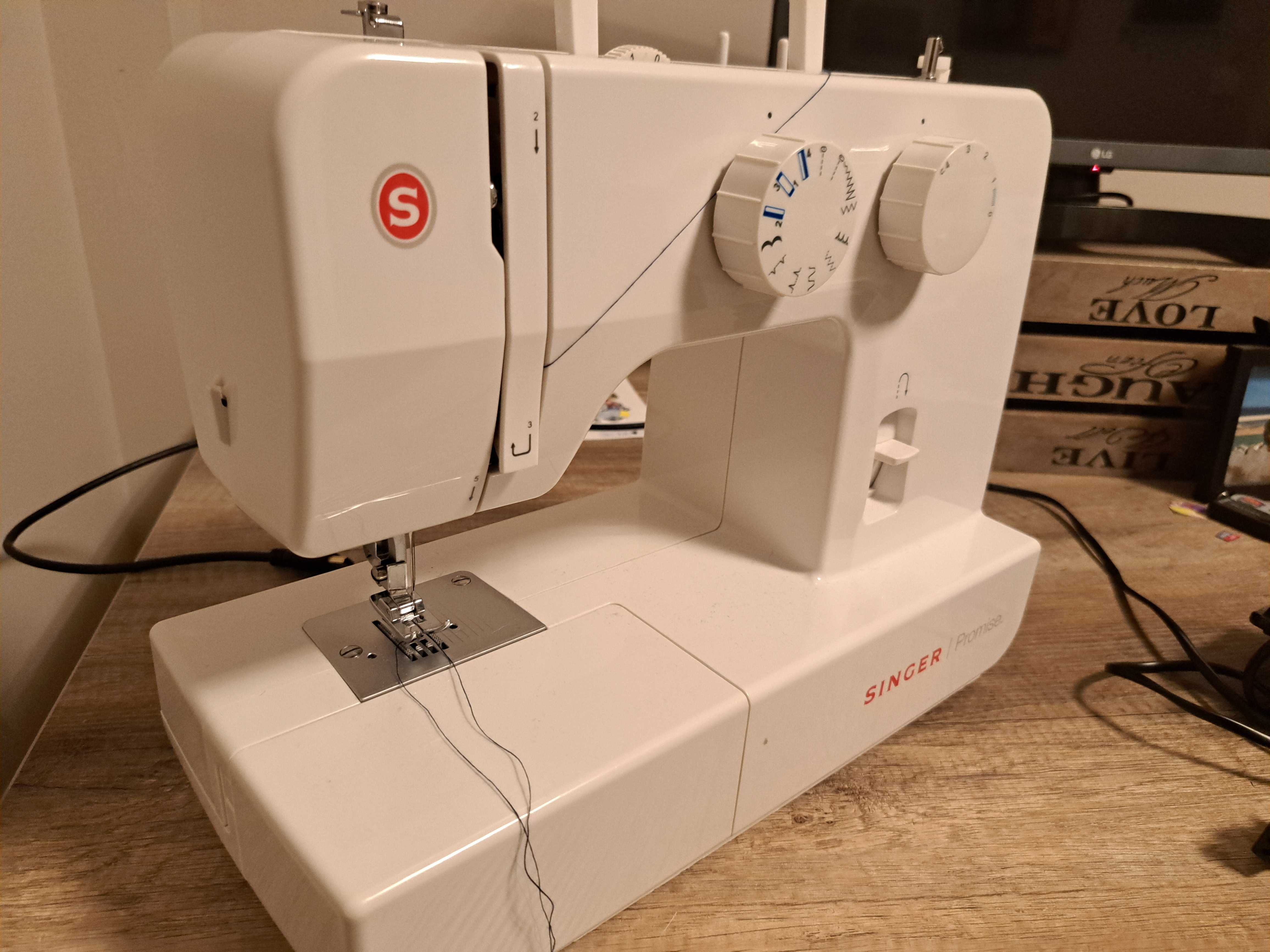 Maquina de costura Singer