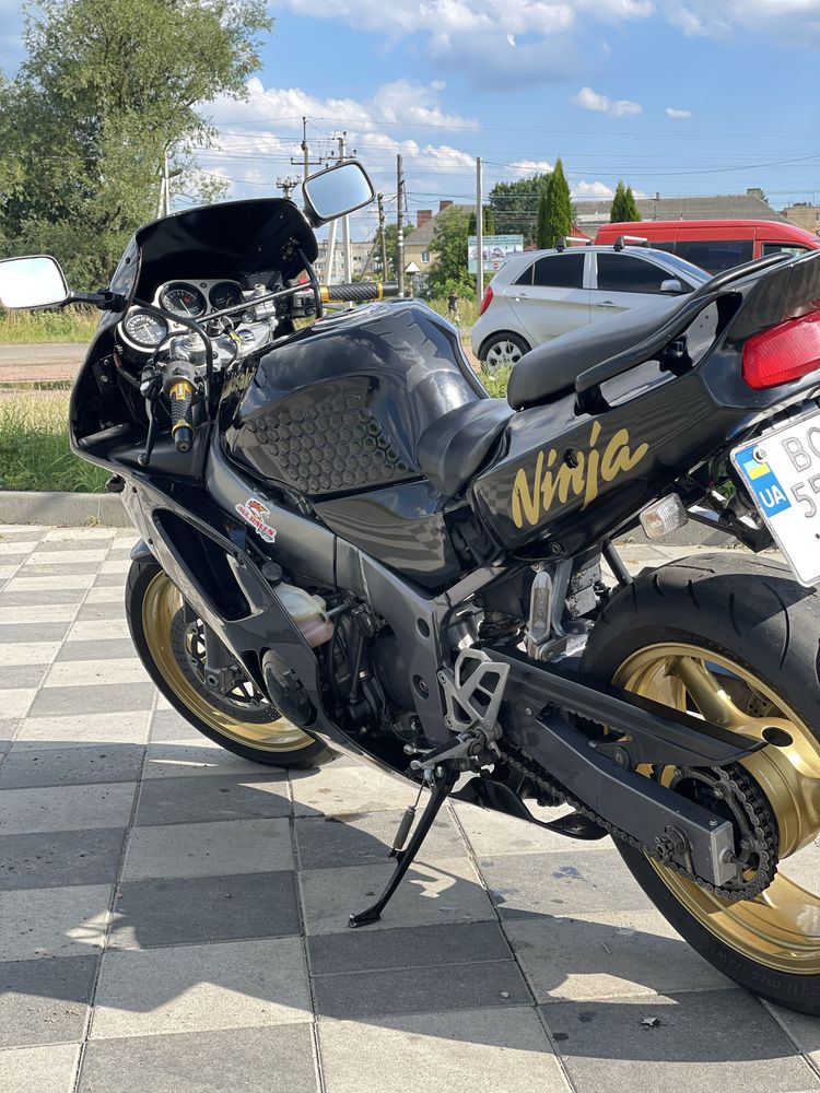 Продам Kawasaka Ninja zx6r