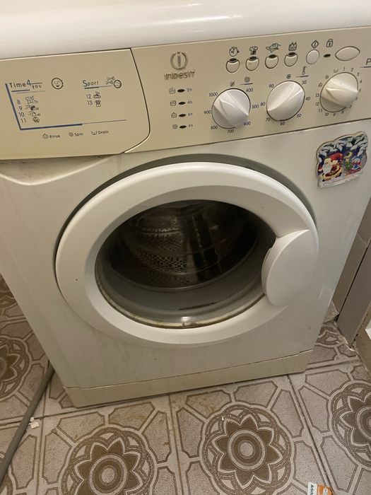 Продам пралку в гарному стані Індезіт