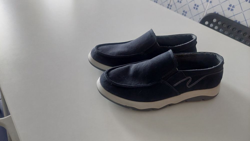 Sapatos azuis...