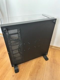 obudowa komputerowa Thermaltake Core P5 – bardzo dobry stan