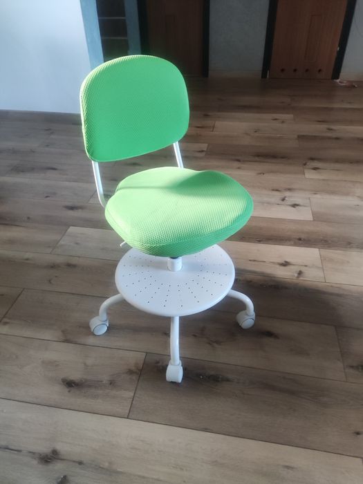IKEA VIMUND - krzesło obrotowe dziecęcee