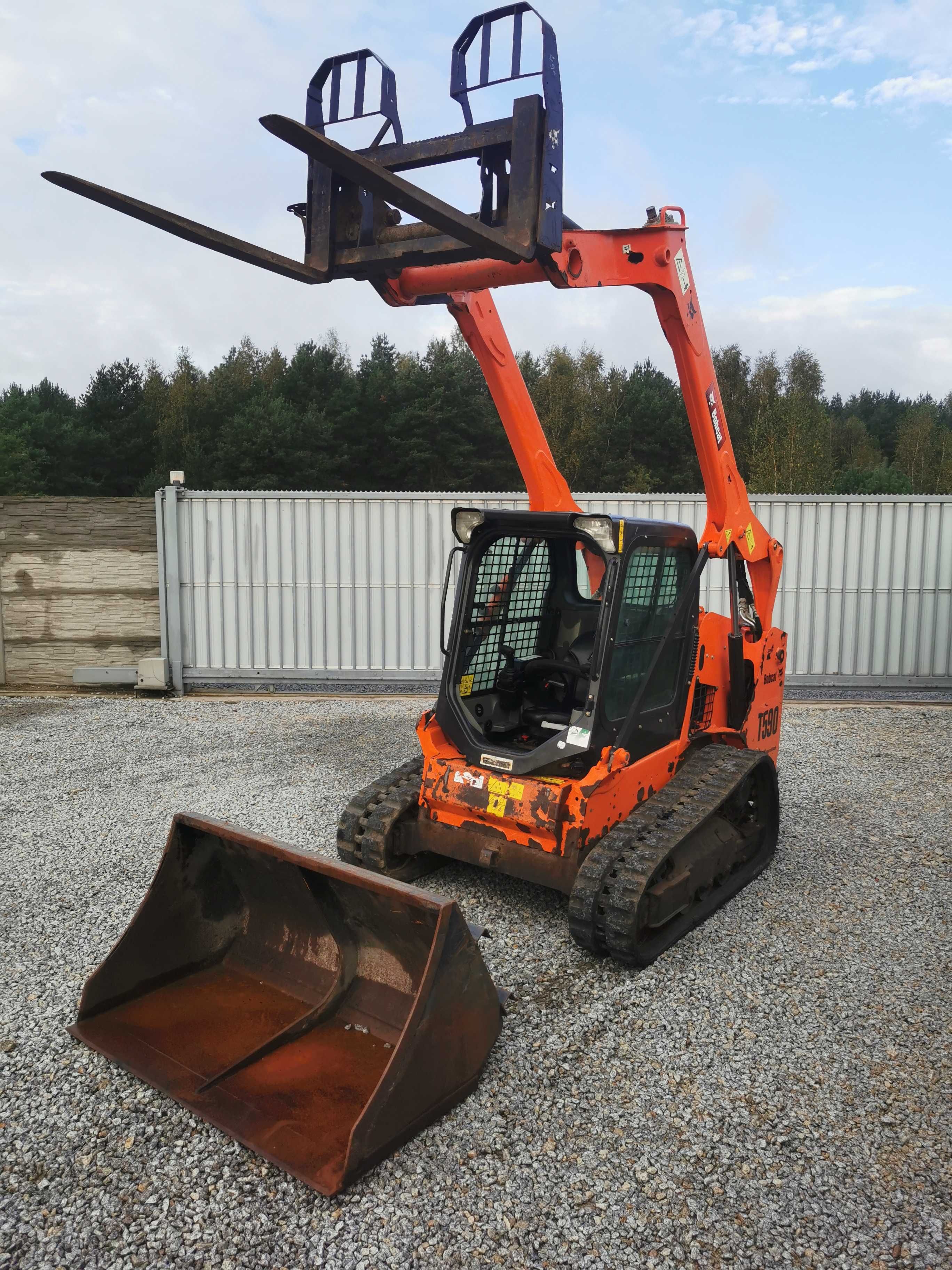 Ładowarka gąsienicowa miniładowarka Bobcat t590 / rok 2016 !!!