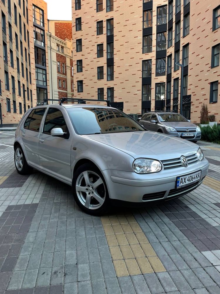 Volkswagen Golf 4  1.8 на газу