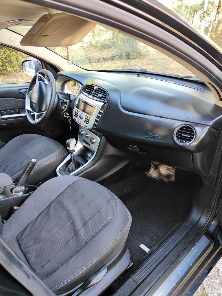 Lancia delta 1.6JTD ORO edition