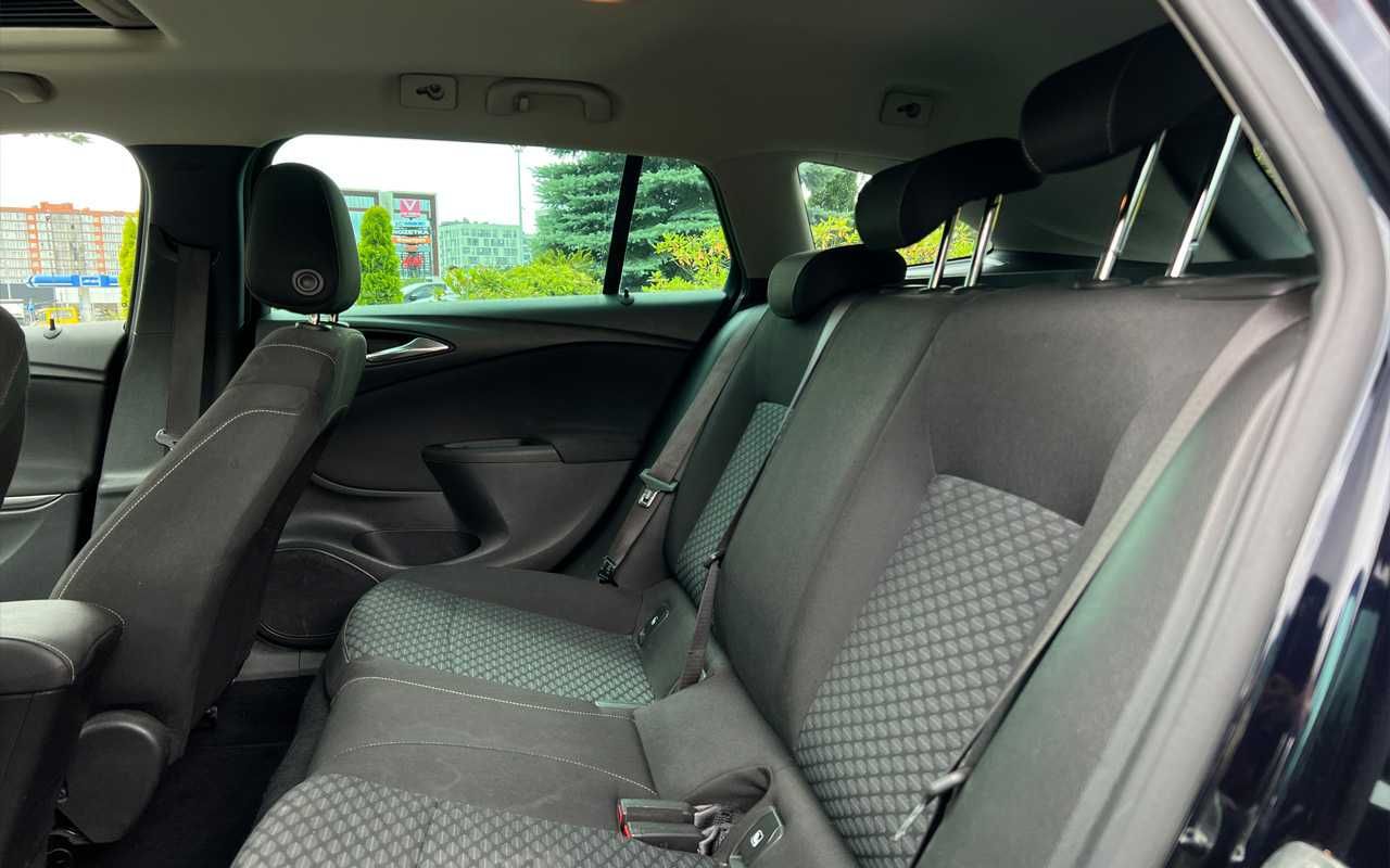 Opel Astra  2018