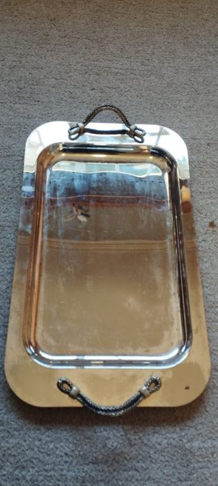 Bandeja em metal