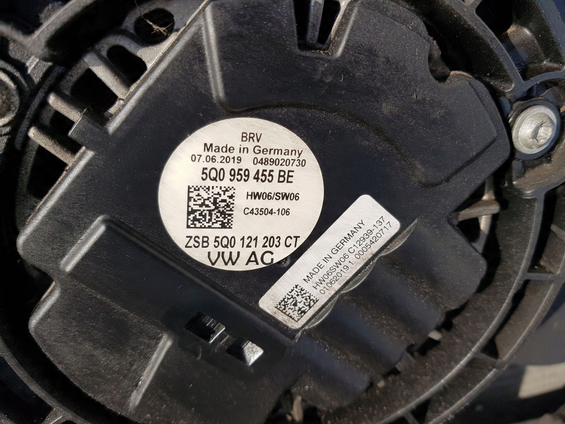 SKODA OCTAVIA 3 III LIFT 17-19r 1.5 TSI PAS PRZEDNI CHŁODNICE