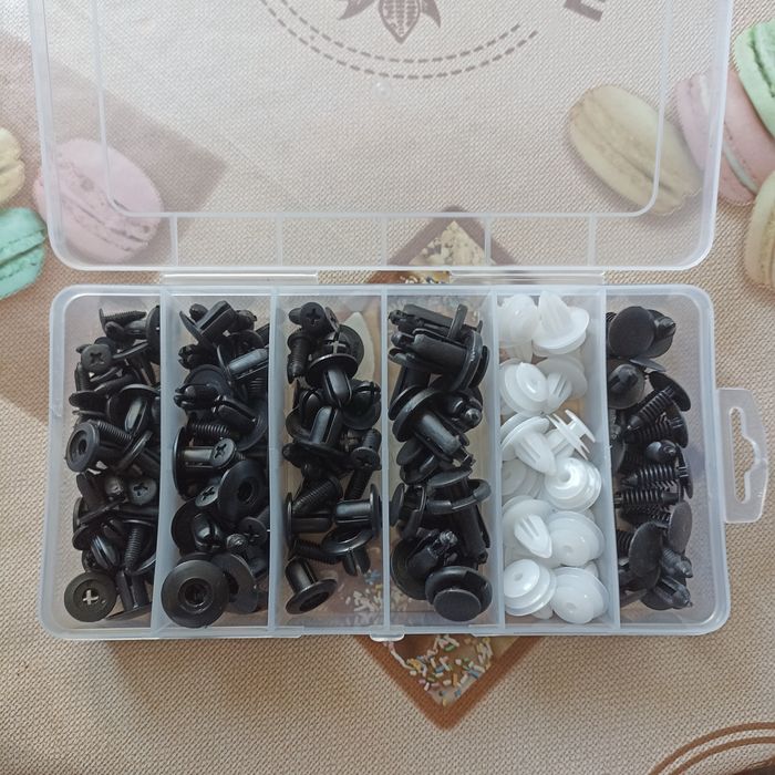 Клипсы, андапки, крепеж, зажимы, крепеж