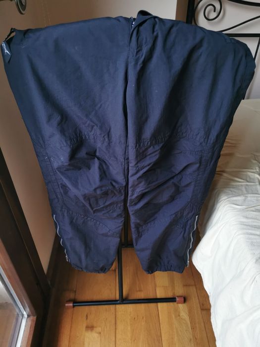 Calça esportiva L