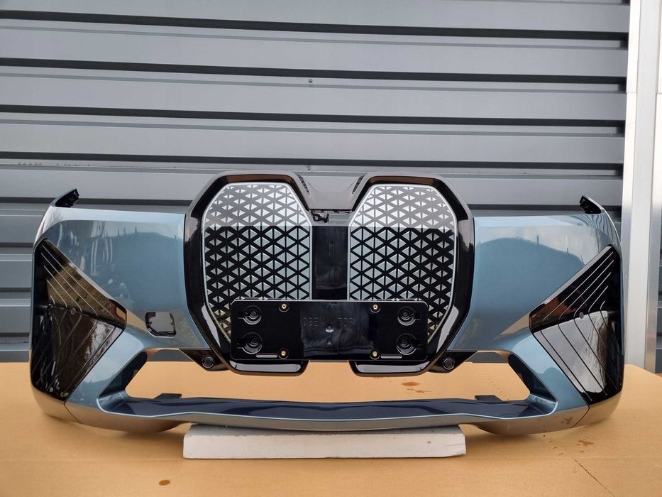 Бампер передний голый комплектный BMW IX I20 розборка БМВ